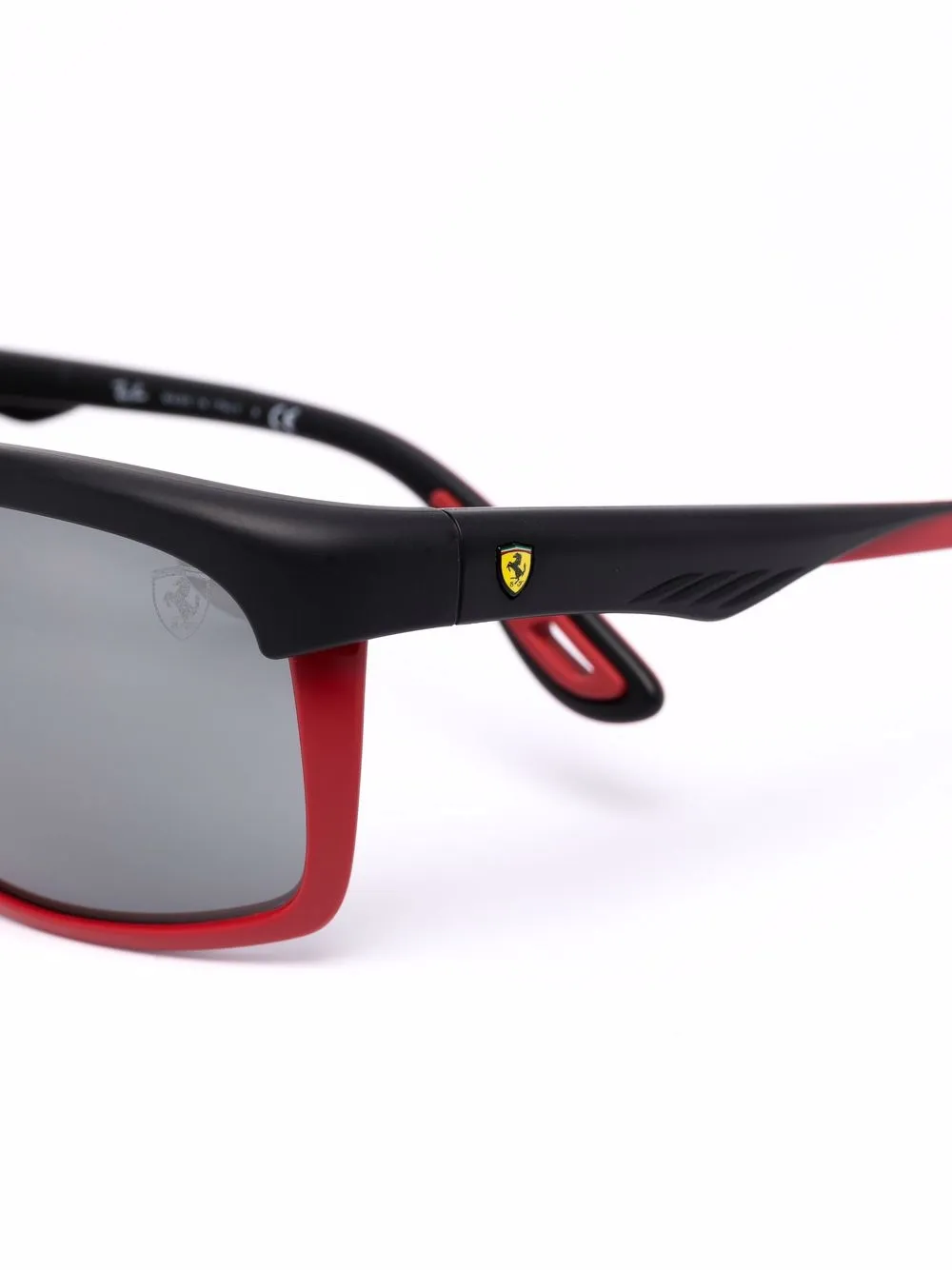 фото Ray-ban солнцезащитные очки scuderia ferrari