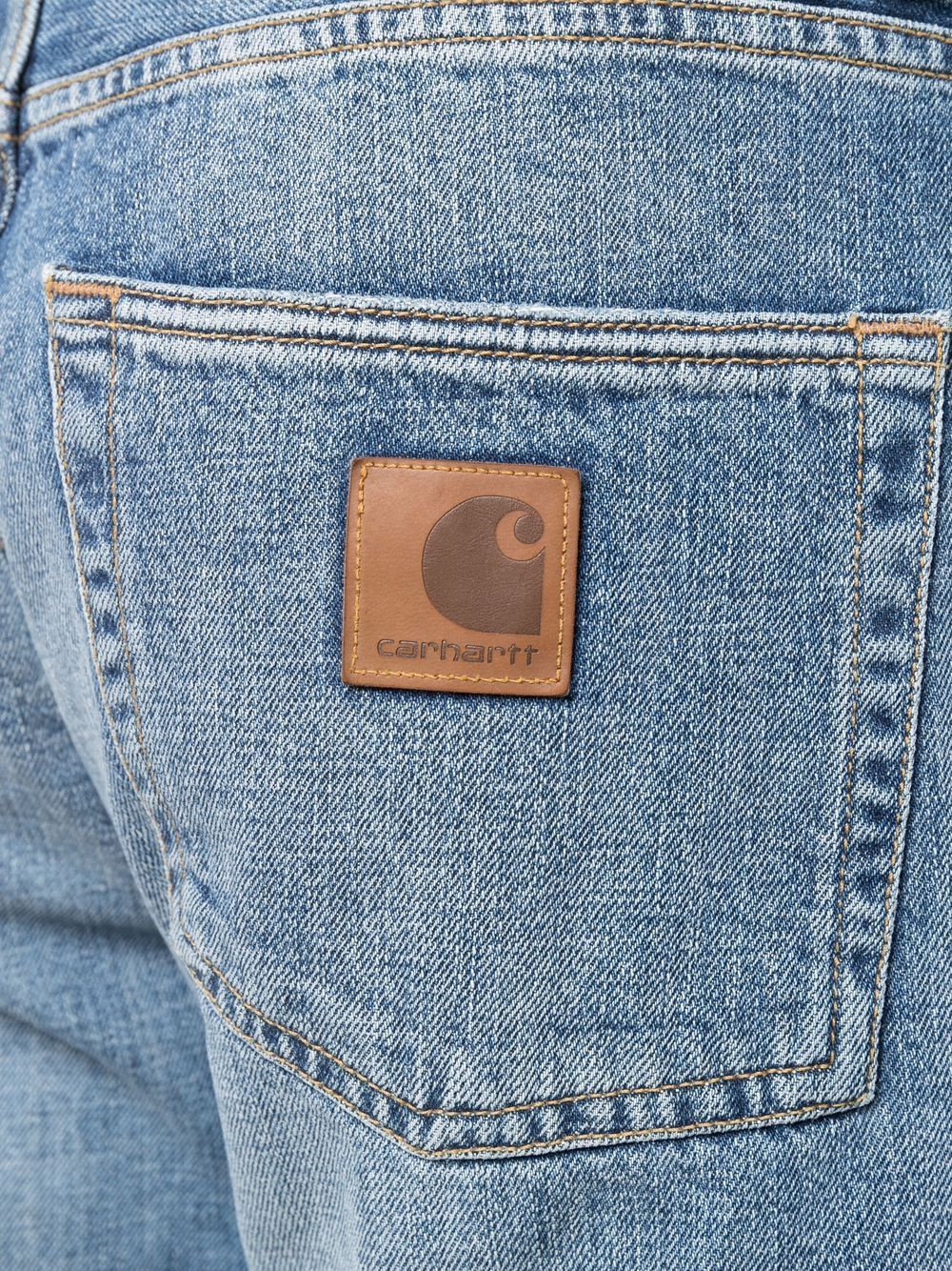 фото Carhartt wip джинсы с эффектом потертости и нашивкой-логотипом