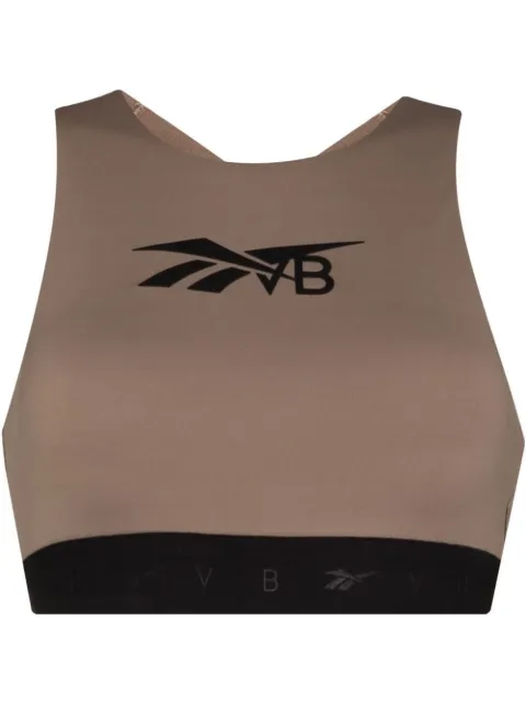 Reebok x Victoria Beckham حمالة صدر رياضية بطبعة شعار الماركة