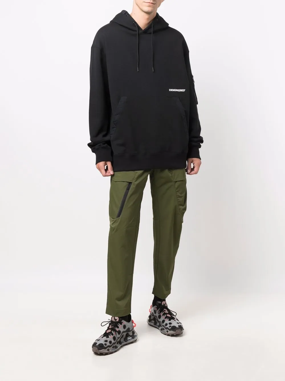 фото Nike брюки sportswear tech essentials