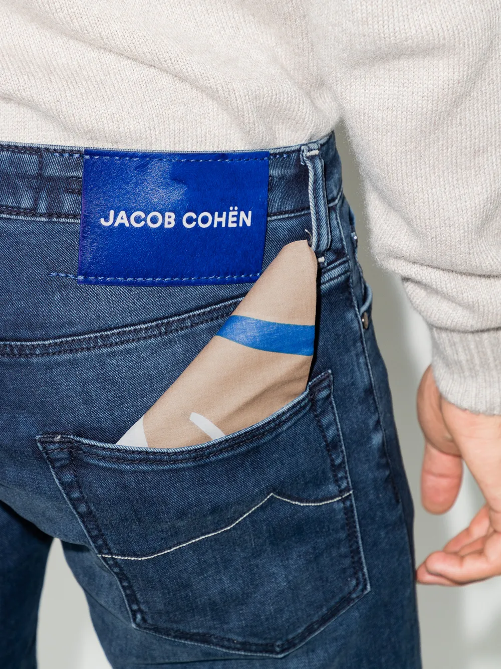 фото Jacob cohen джинсы скинни chris с эффектом потертости