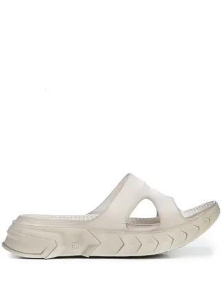 Farfetch best sale givenchy slides