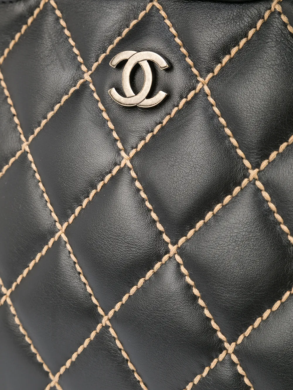 фото Chanel pre-owned сумка wild stitch