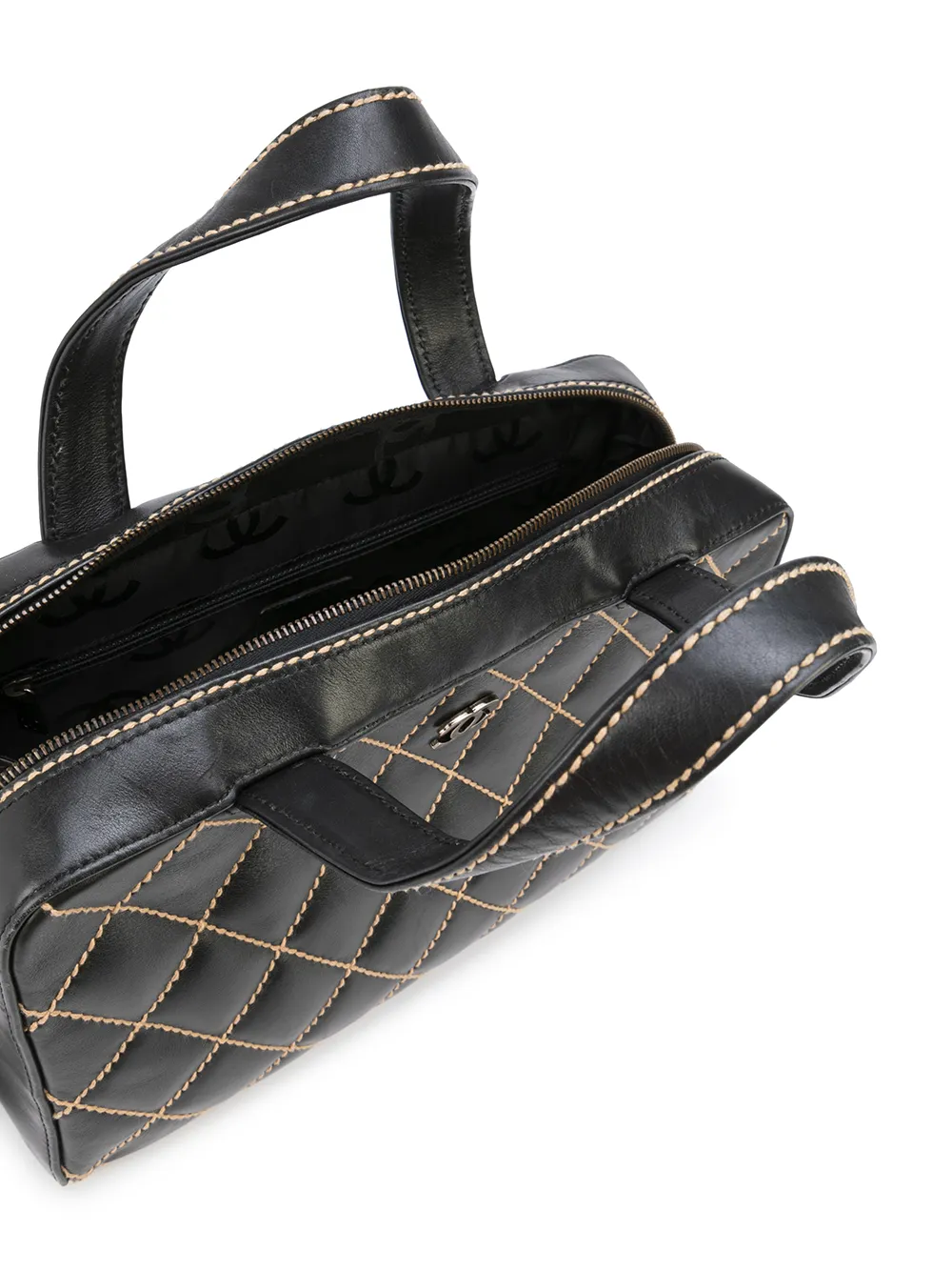 фото Chanel pre-owned сумка wild stitch