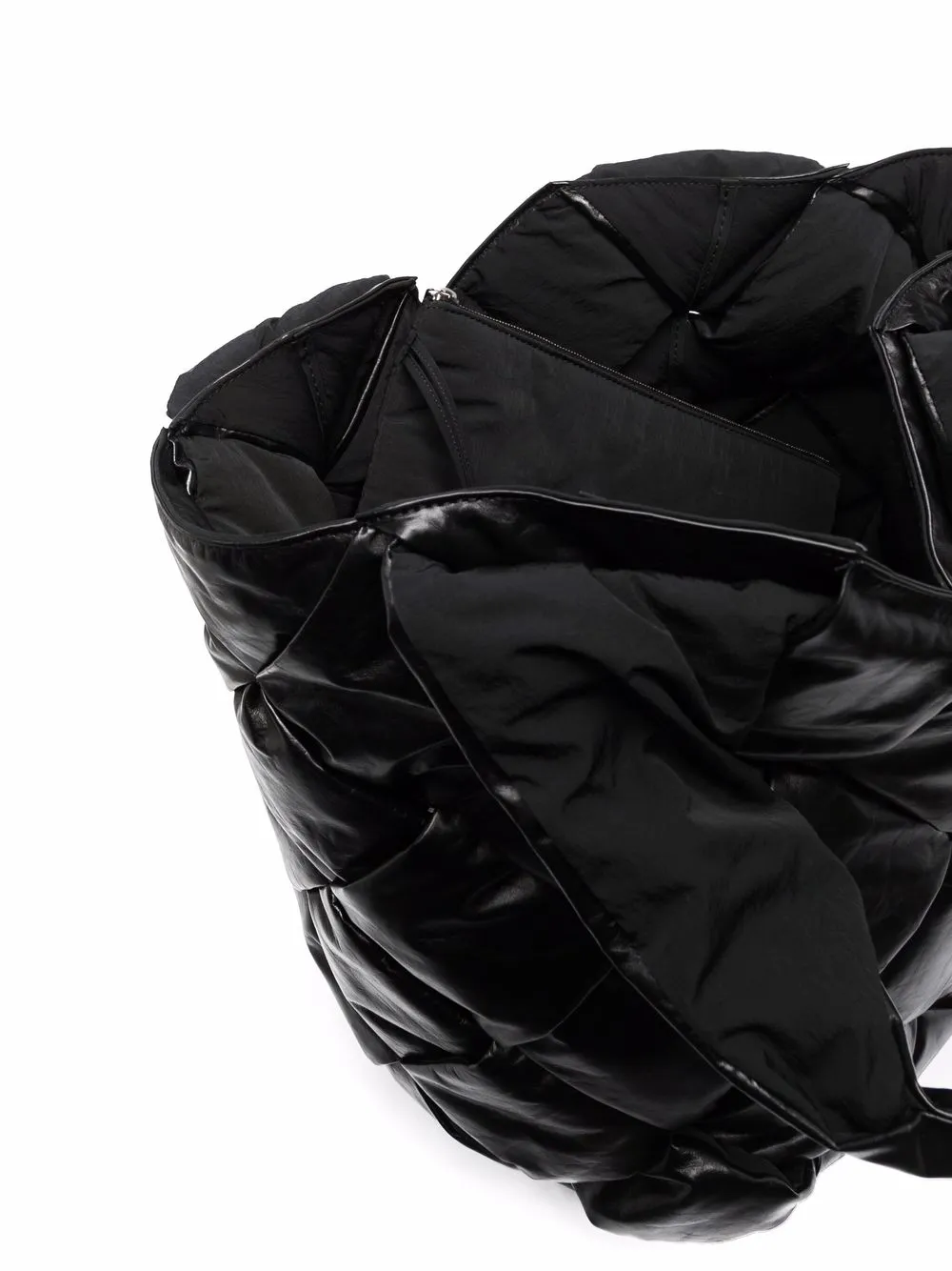 фото Bottega veneta дутая сумка-тоут с плетением intrecciato