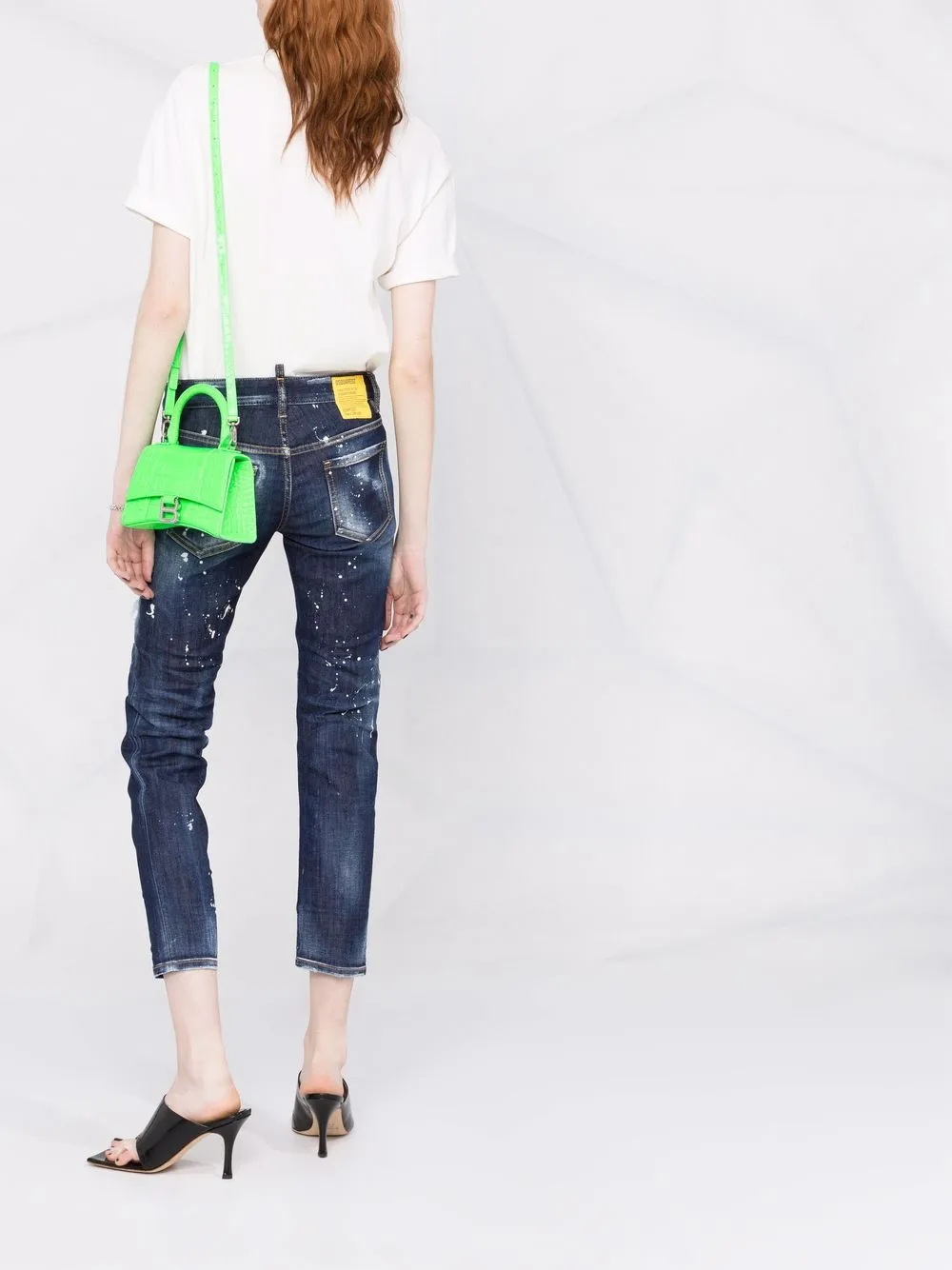 фото Dsquared2 укороченные джинсы с эффектом потертости