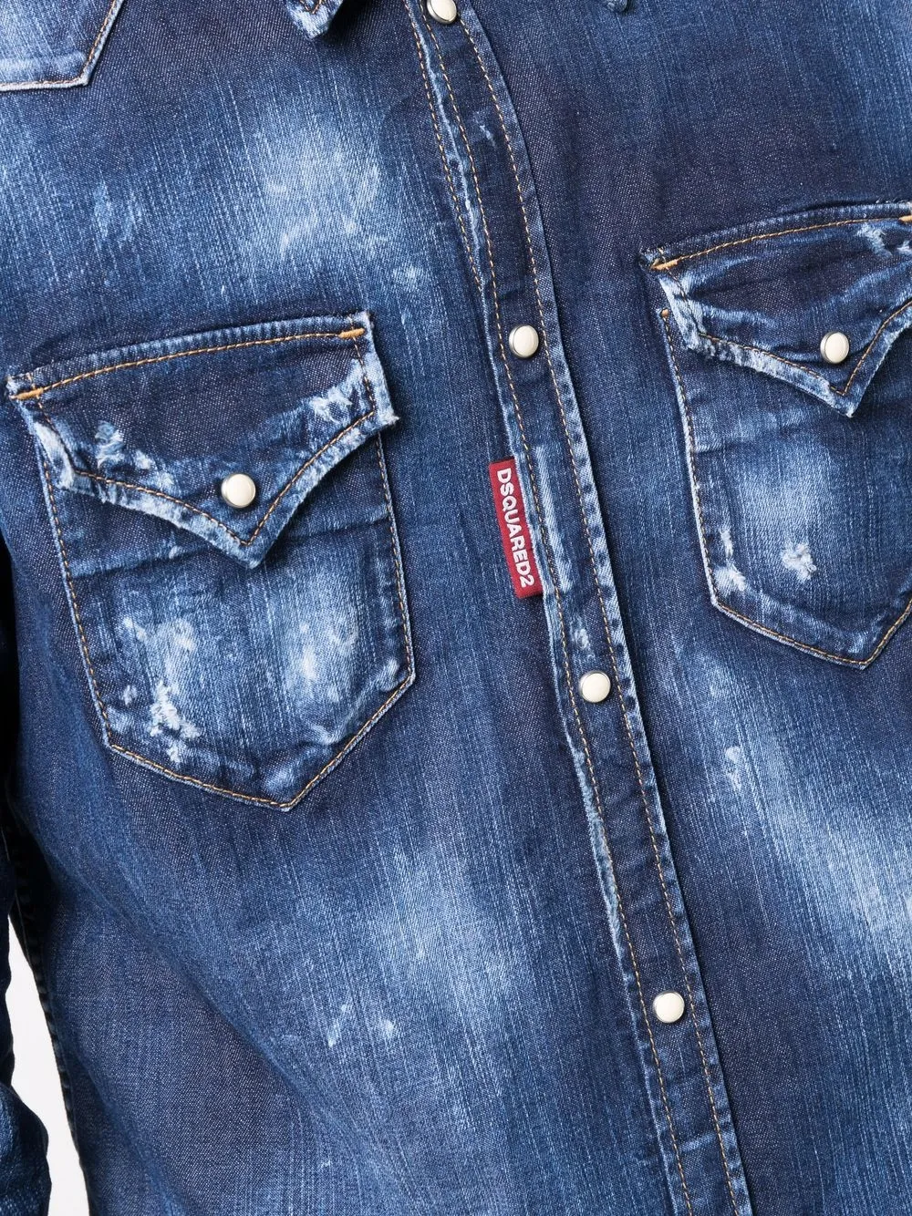 фото Dsquared2 джинсовая рубашка с эффектом потертости
