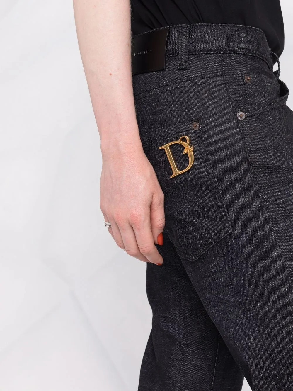 фото Dsquared2 джинсы с подворотами
