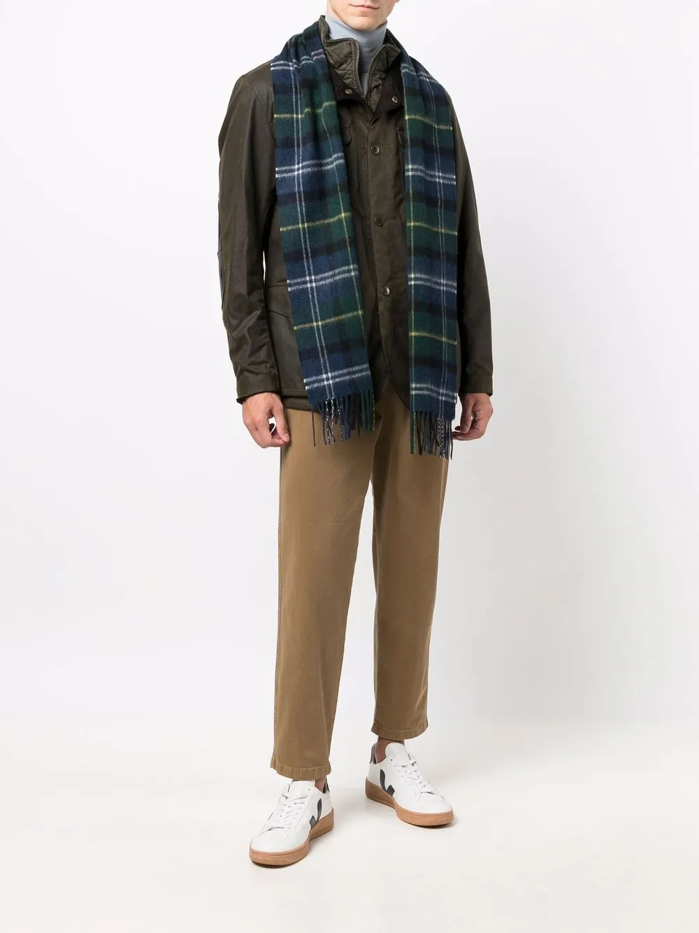 фото Barbour клетчатый шарф с кисточками