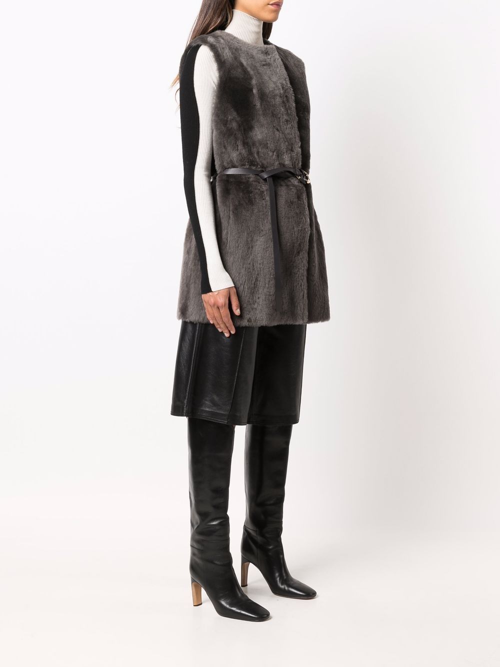 фото Desa 1972 belted shearling gilet