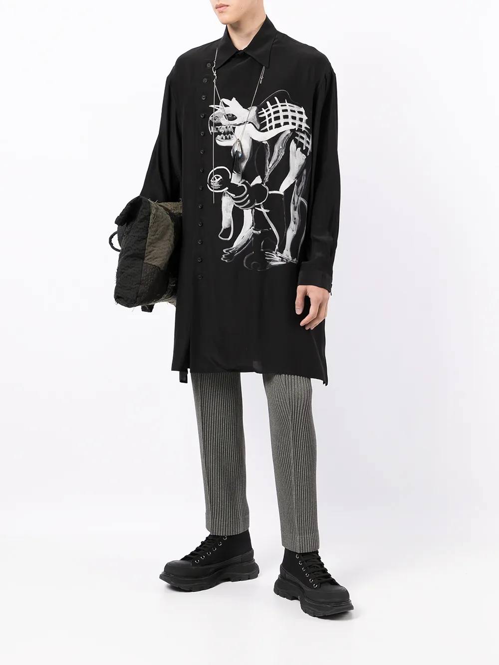 фото Yohji yamamoto шелковая рубашка оверсайз с графичным принтом