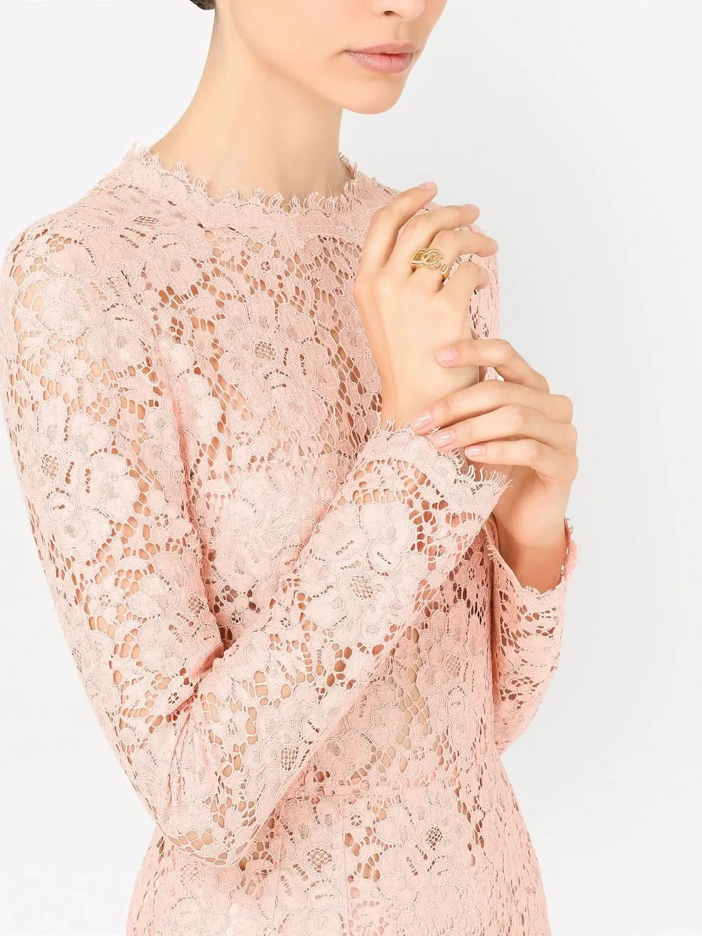 фото Dolce & gabbana кольцо из желтого золота с логотипом