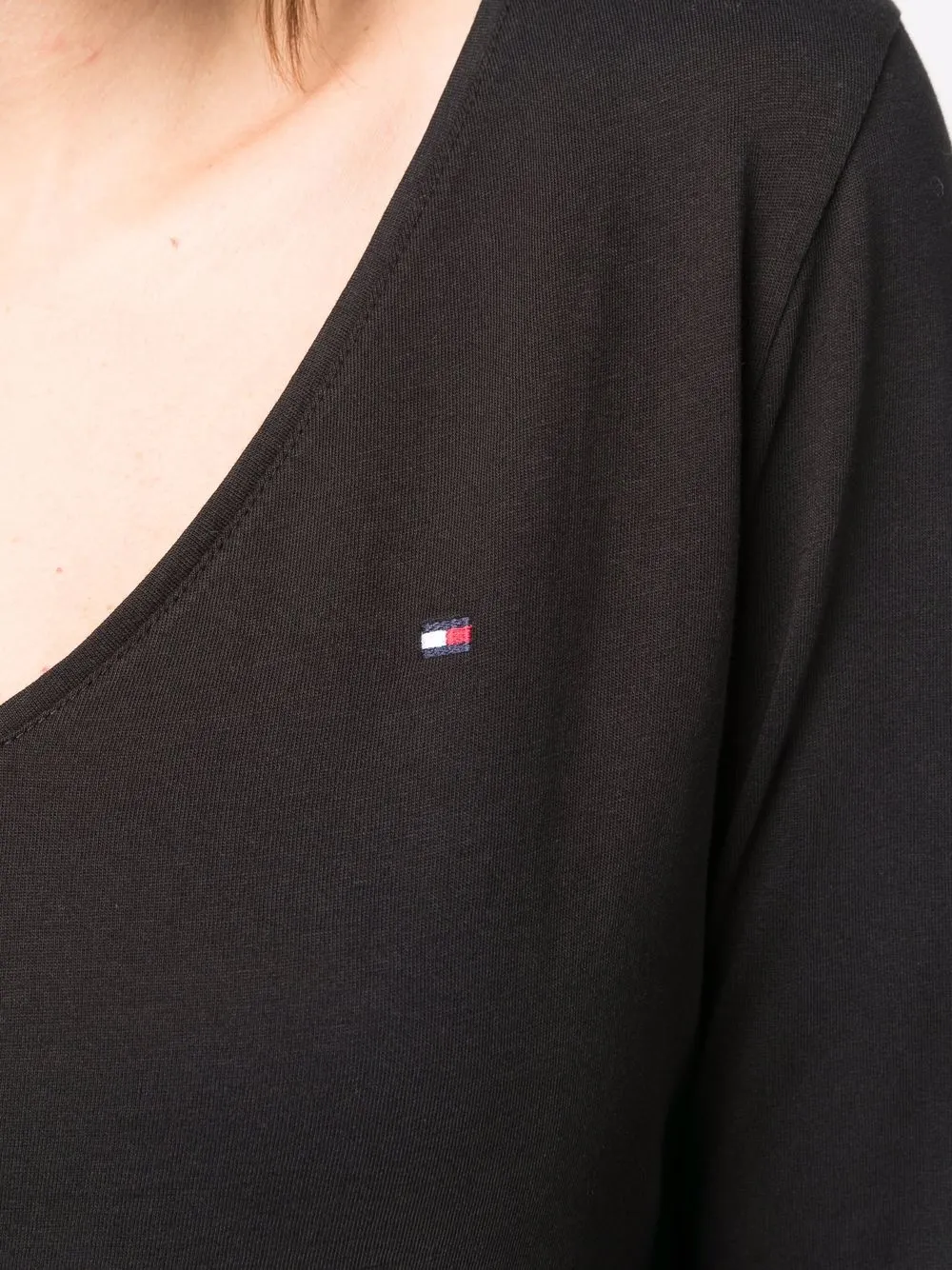 фото Tommy hilfiger футболка из органического хлопка с длинными рукавами