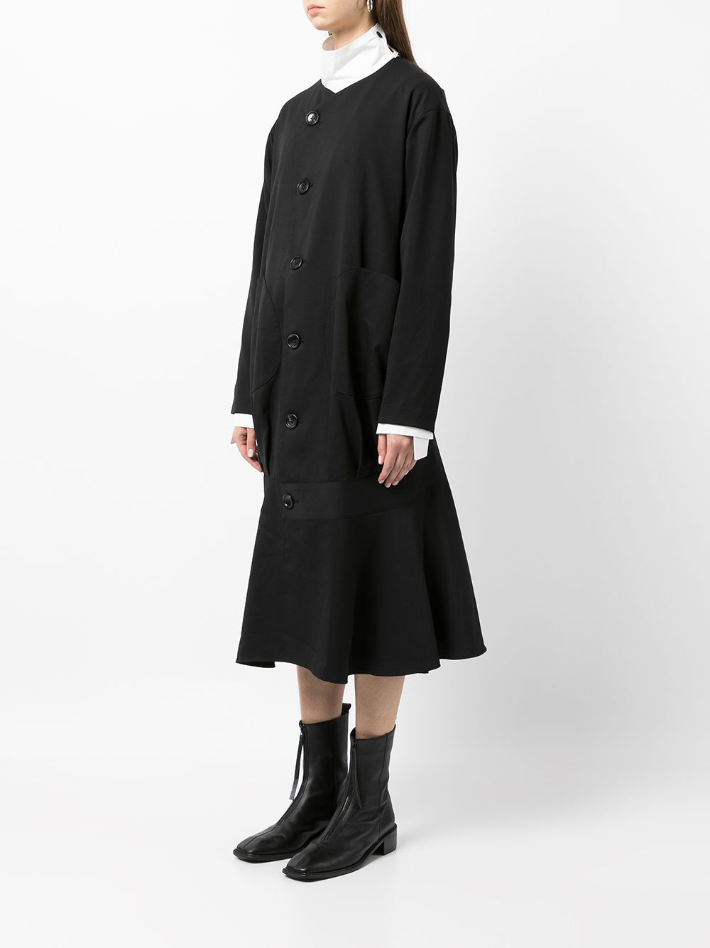Shop Sulvam Long Wool Pleat-detail Coat In 黑色