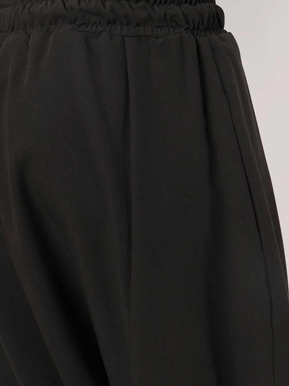 Alchemy Pantaloni corti con cavallo basso | Image 6