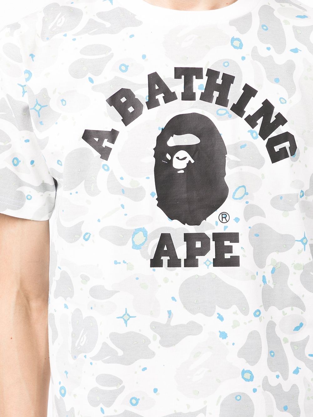 фото A bathing ape® футболка space camo с логотипом