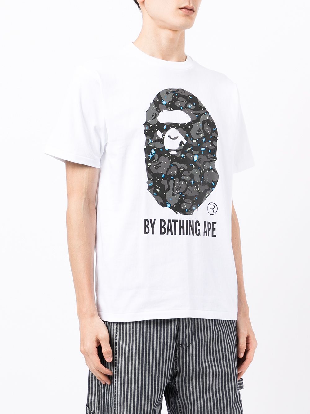 фото A bathing ape® футболка space camo с логотипом