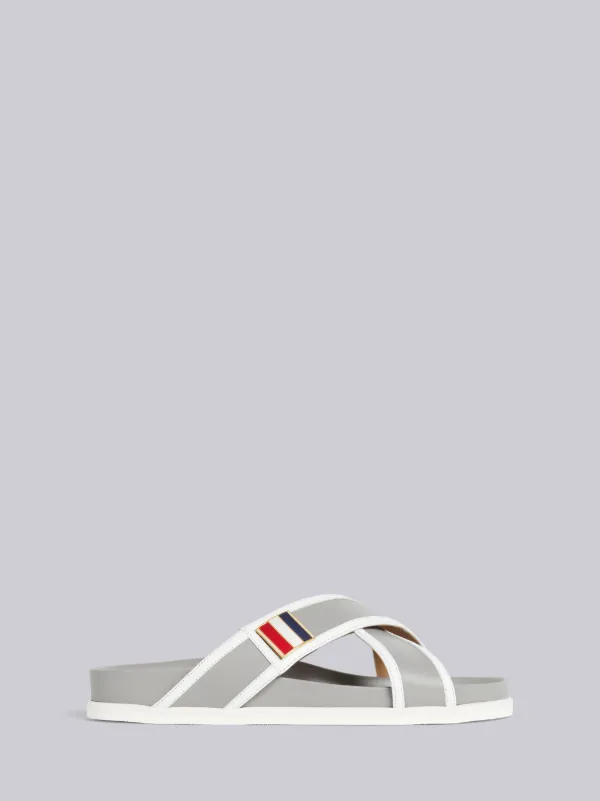 スリッパ&サンダル | Thom Browne オフィシャルウェブサイト