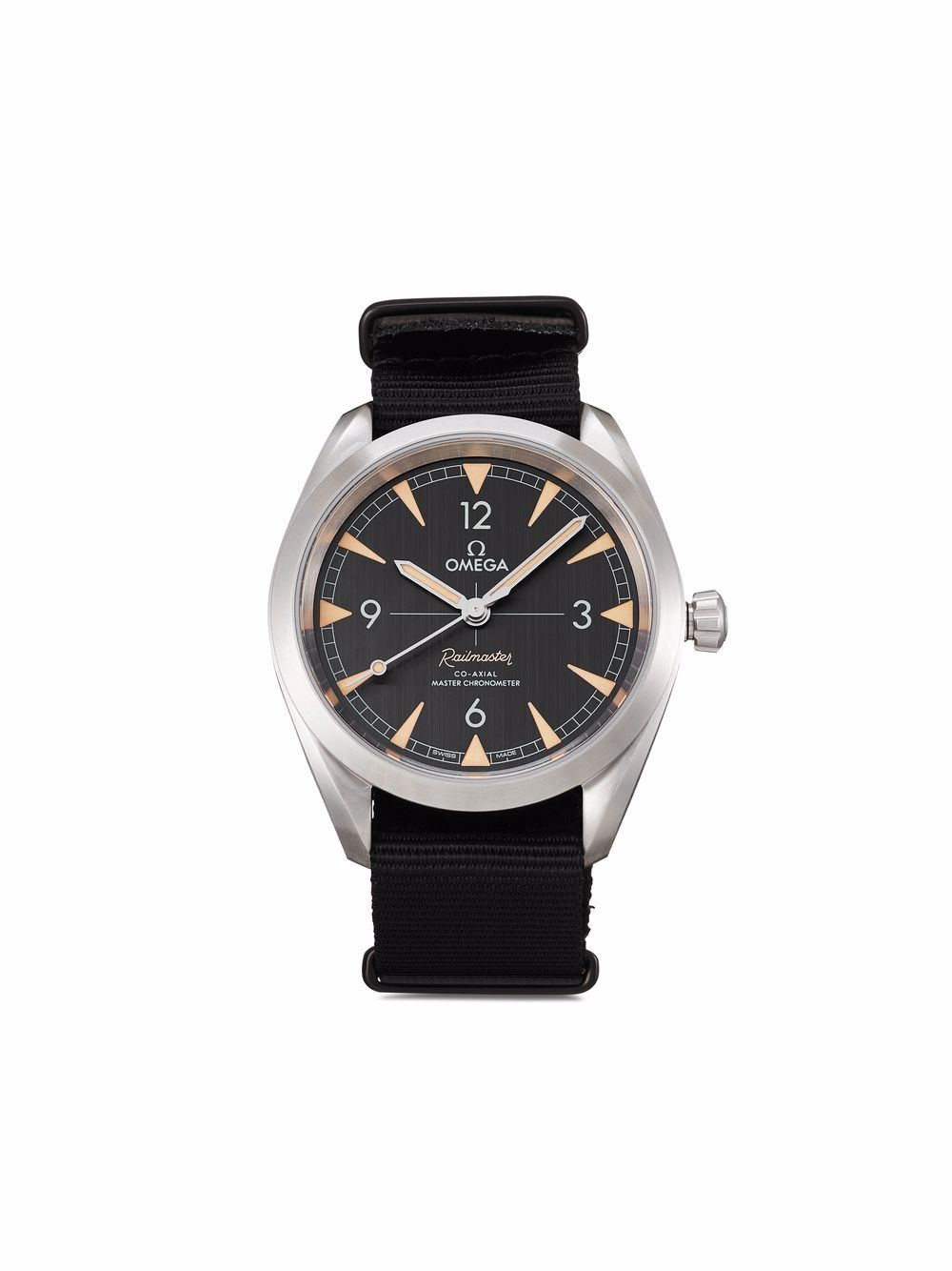 фото Omega 2018 pre-owned seamaster railmaster 40mm