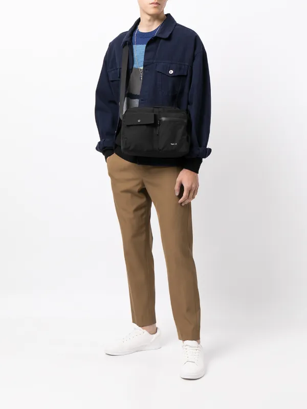 Agnès b. zip-up Messenger Bag | Black | FARFETCH GE