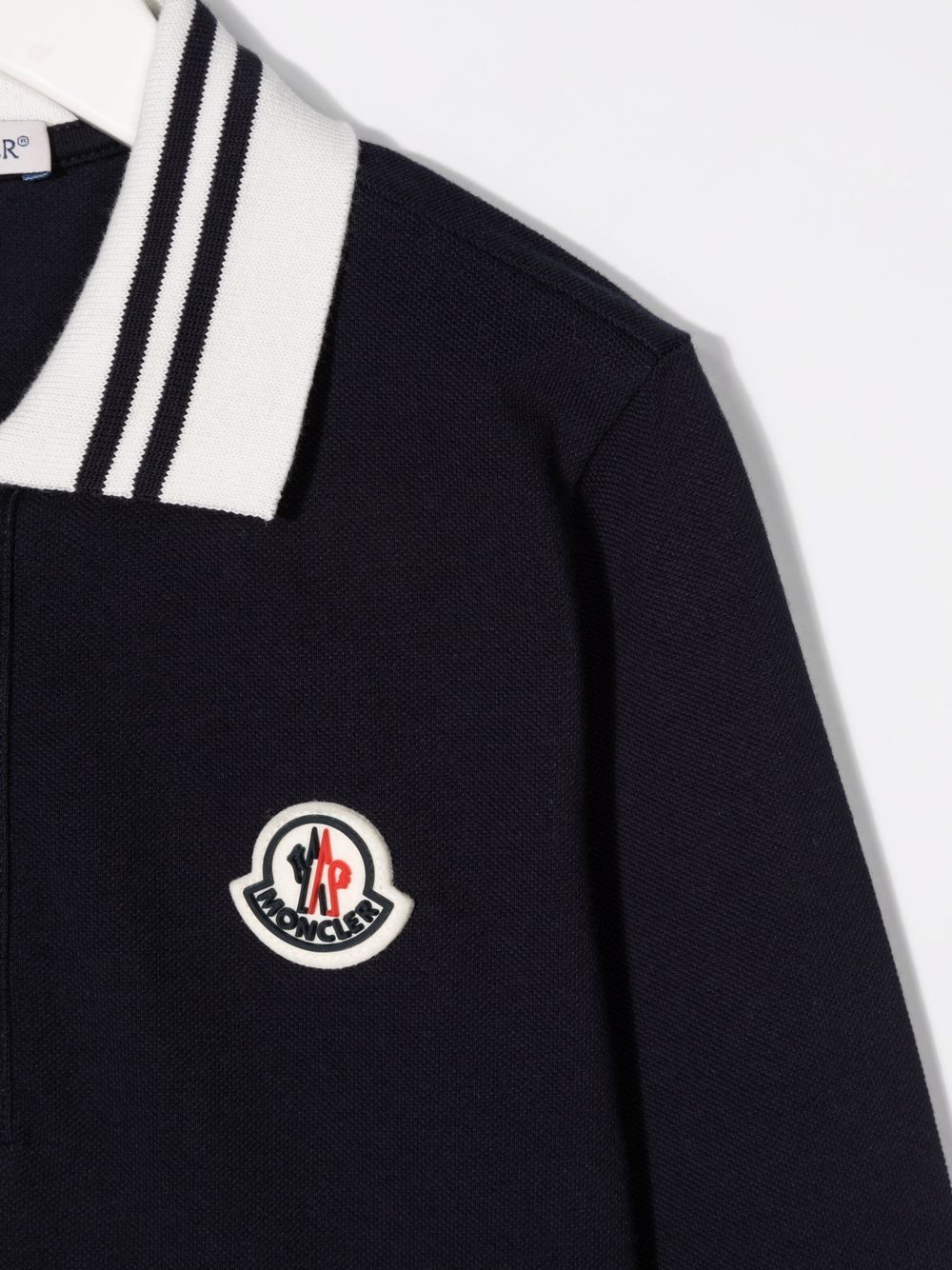 фото Moncler enfant рубашка поло с нашивкой-логотипом