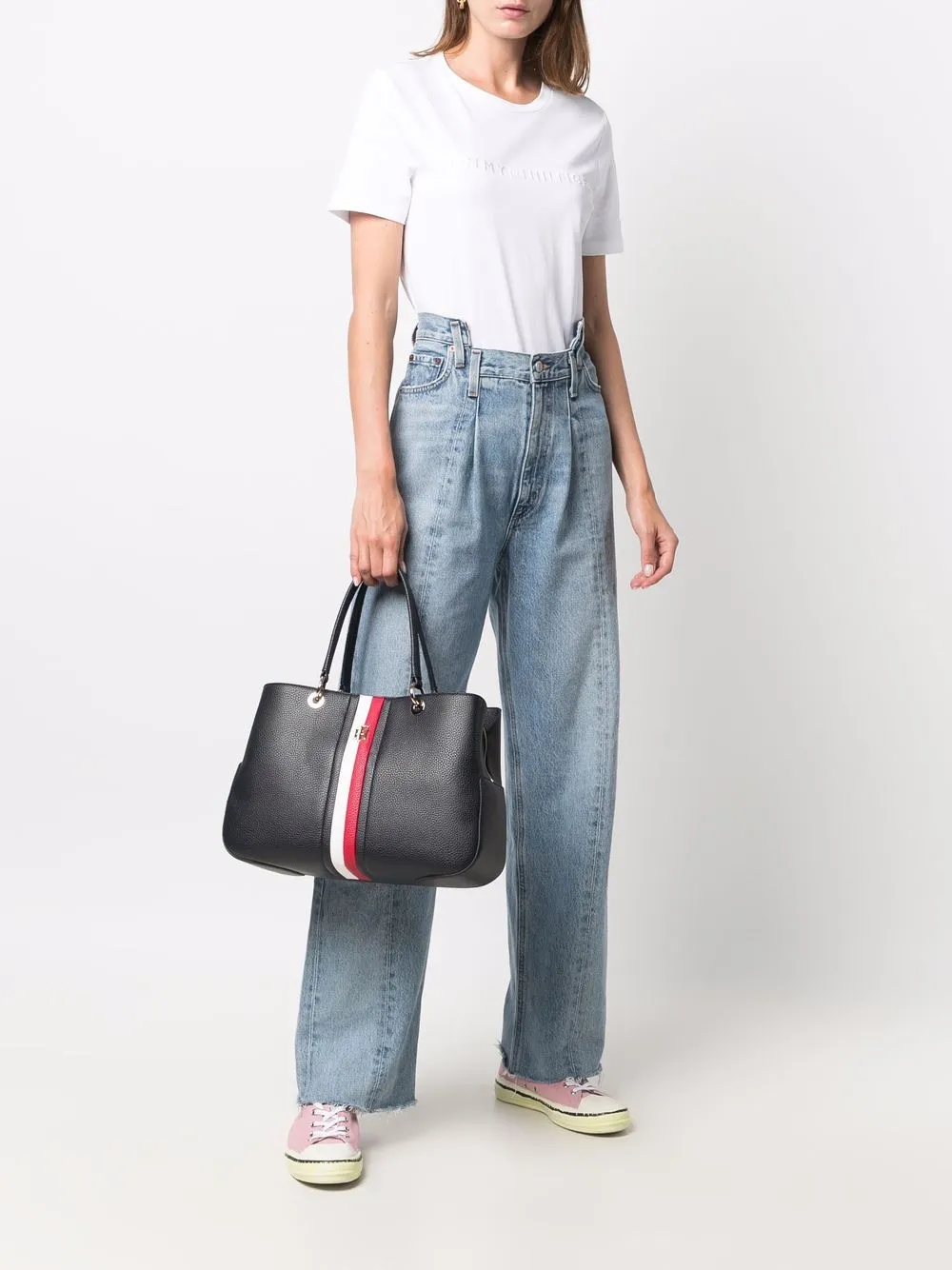 фото Tommy hilfiger футболка с вышитым логотипом