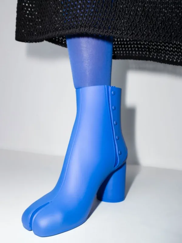Maison Margiela Tabi side-button Detail 