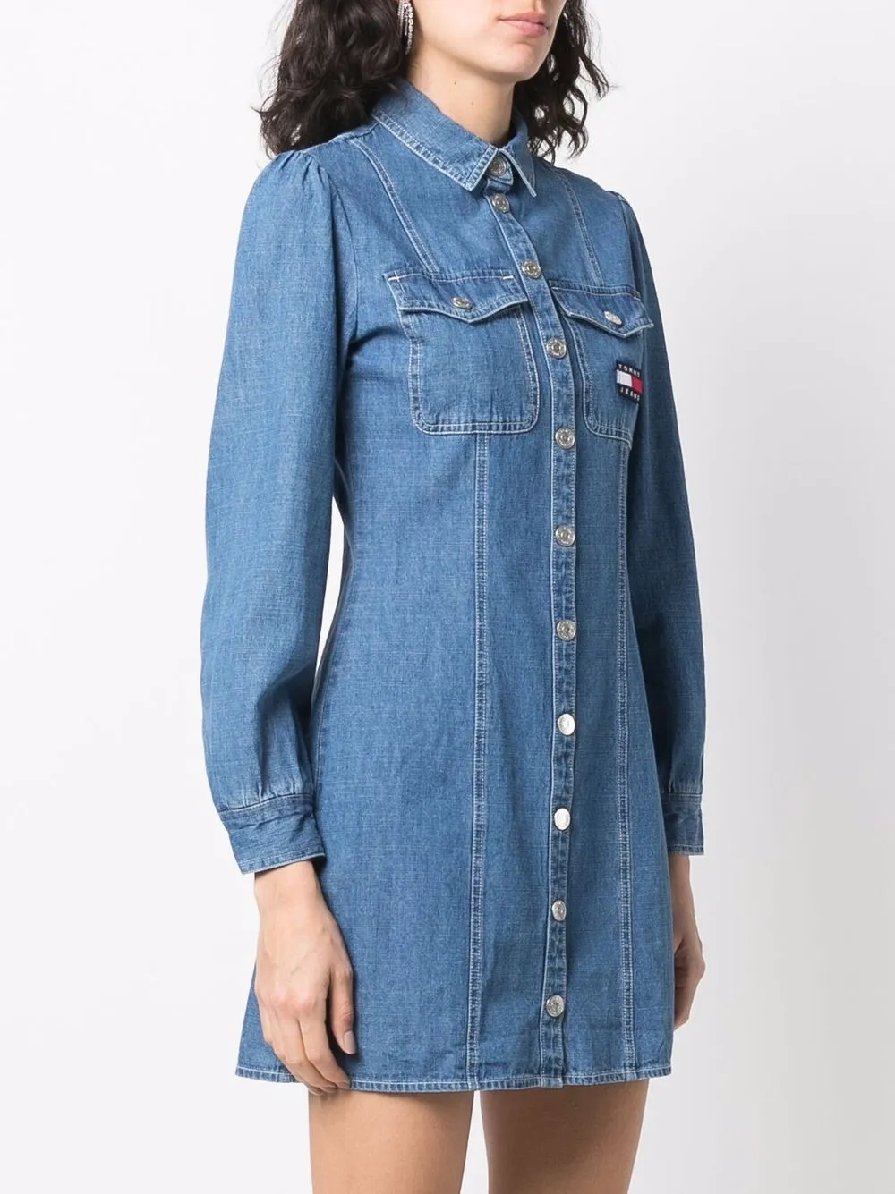 фото Tommy jeans джинсовое платье-рубашка tommy badge