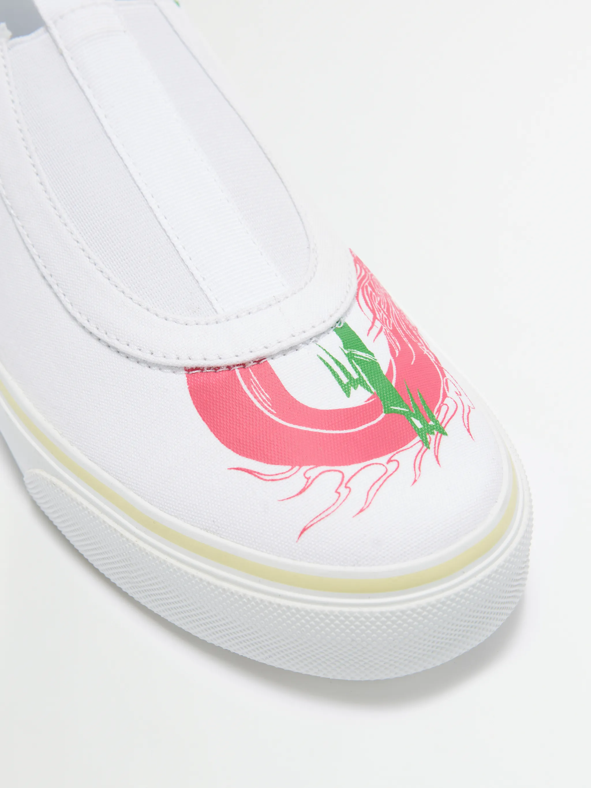 SLIP ON DRAGON PRINT