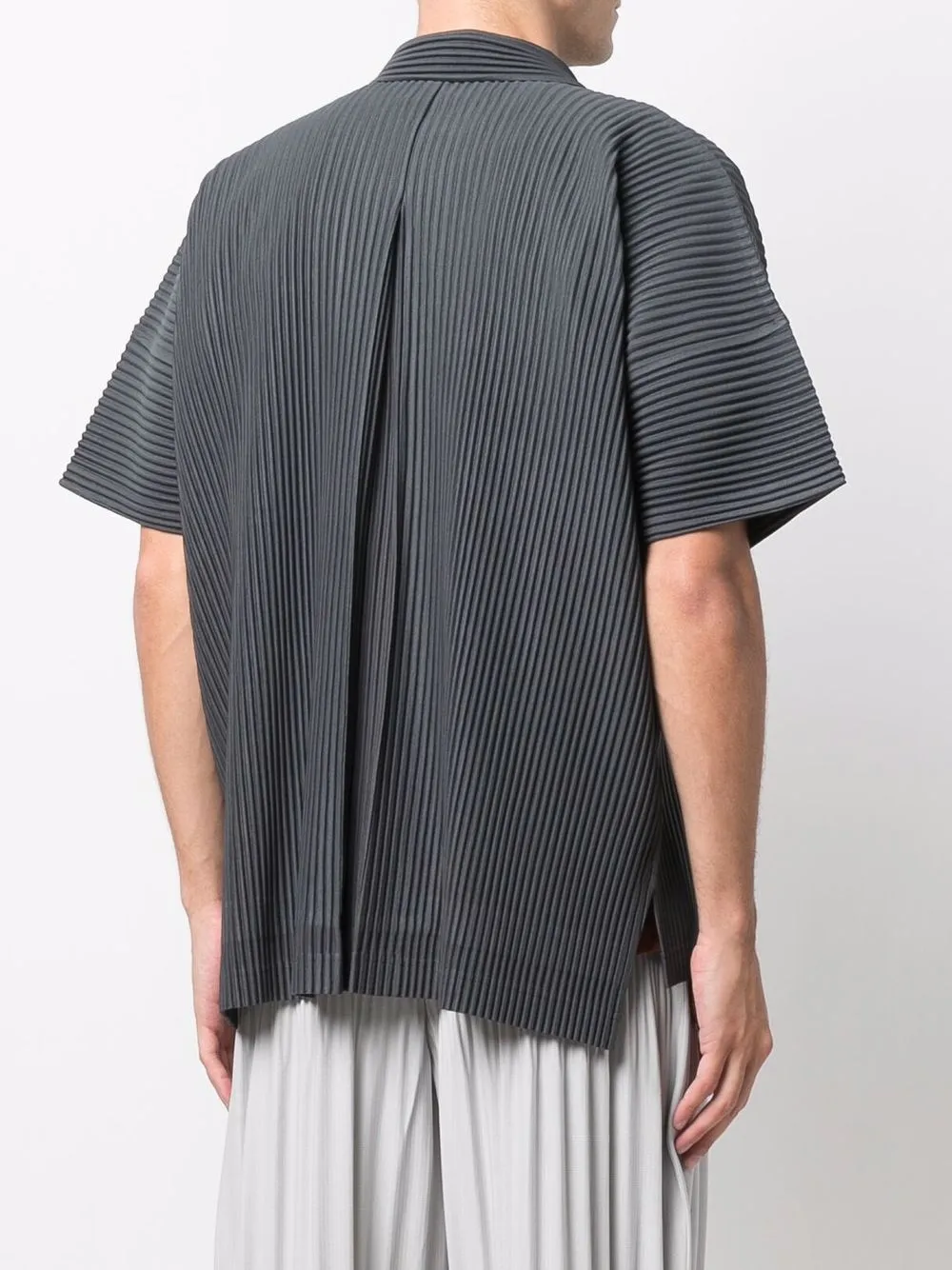 фото Homme plissé issey miyake плиссированная рубашка с короткими рукавами