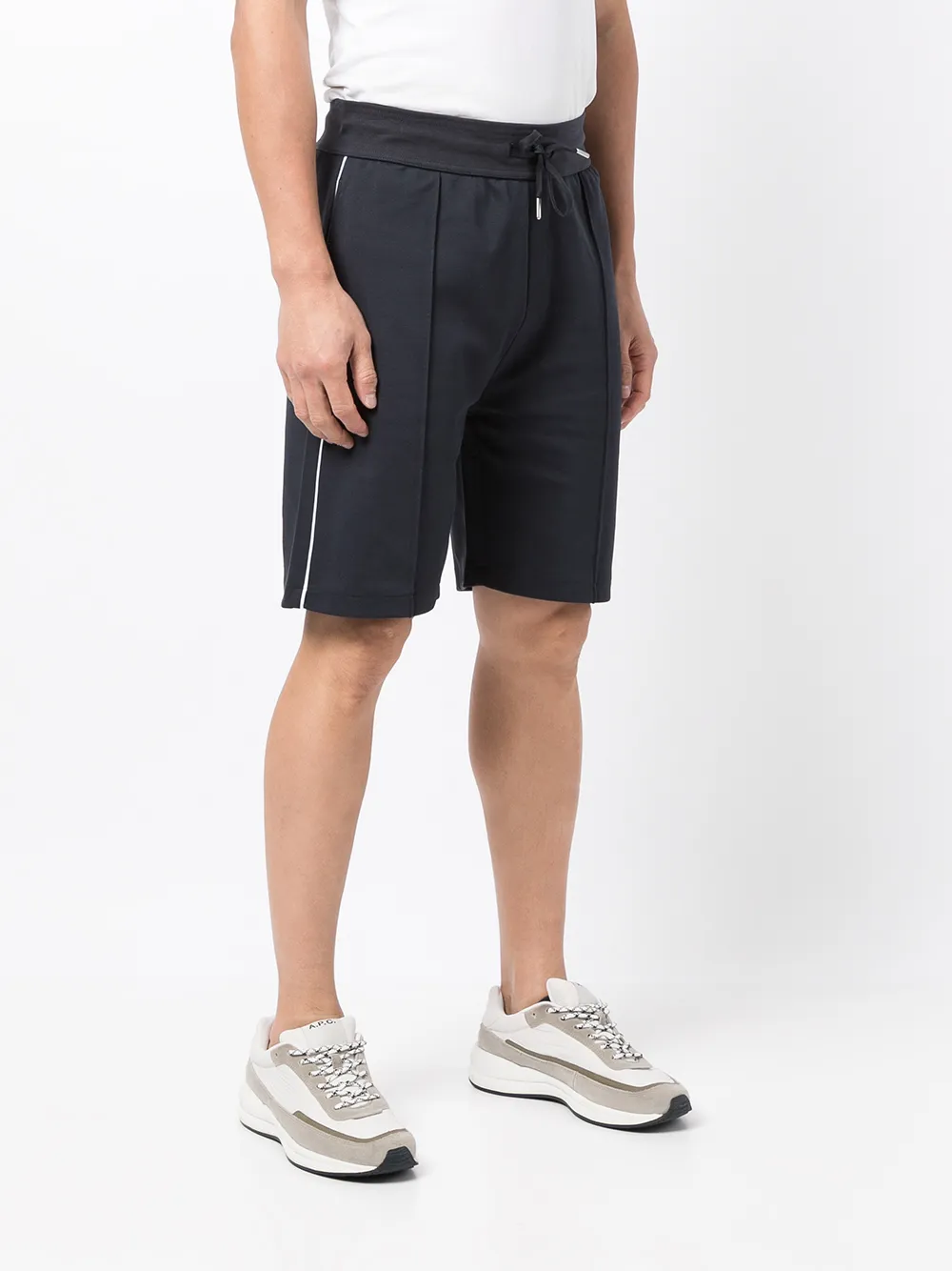 фото Boss шорты с кулиской и кантом