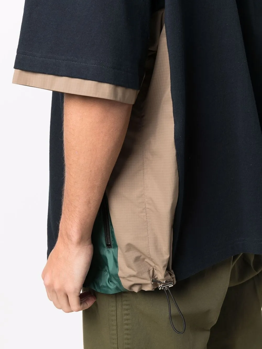 фото Sacai многослойная футболка с кулиской