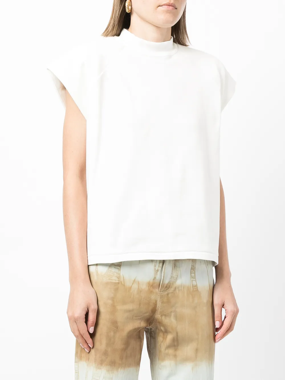 фото Remain футболка с объемными плечами