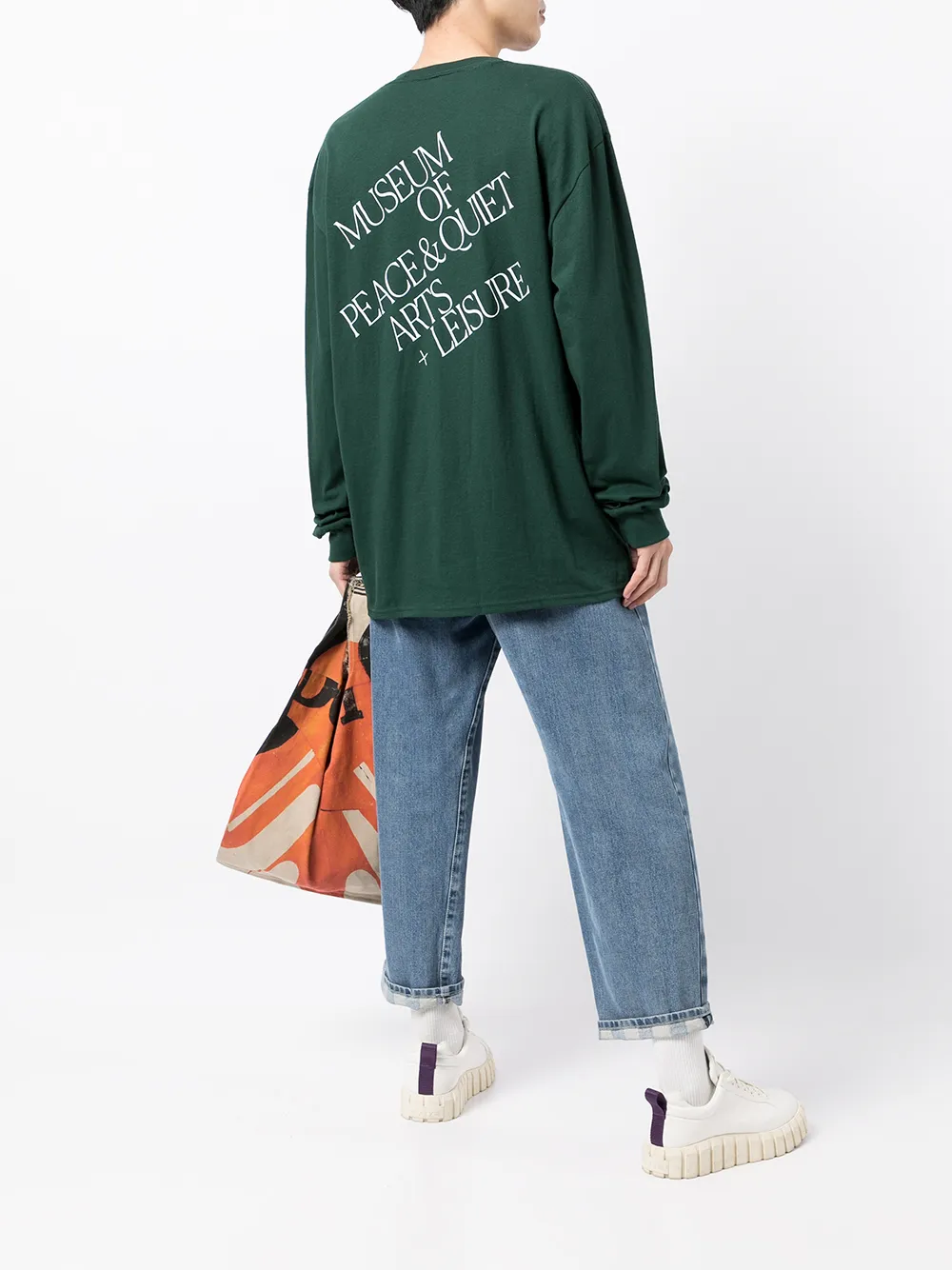 фото Museum of peace & quiet толстовка с логотипом и круглым вырезом