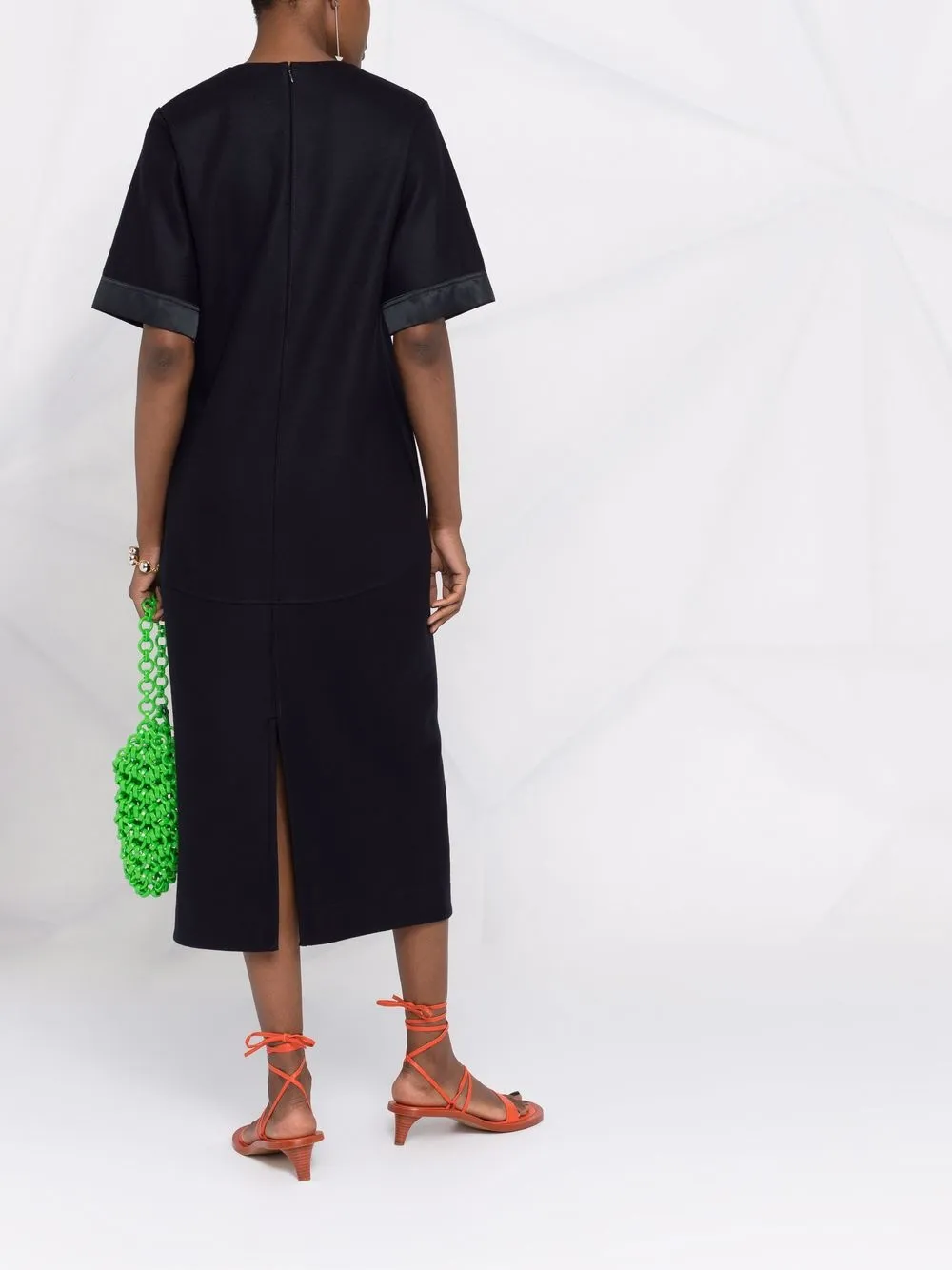 фото Jil sander платье с короткими рукавами и v-образным вырезом