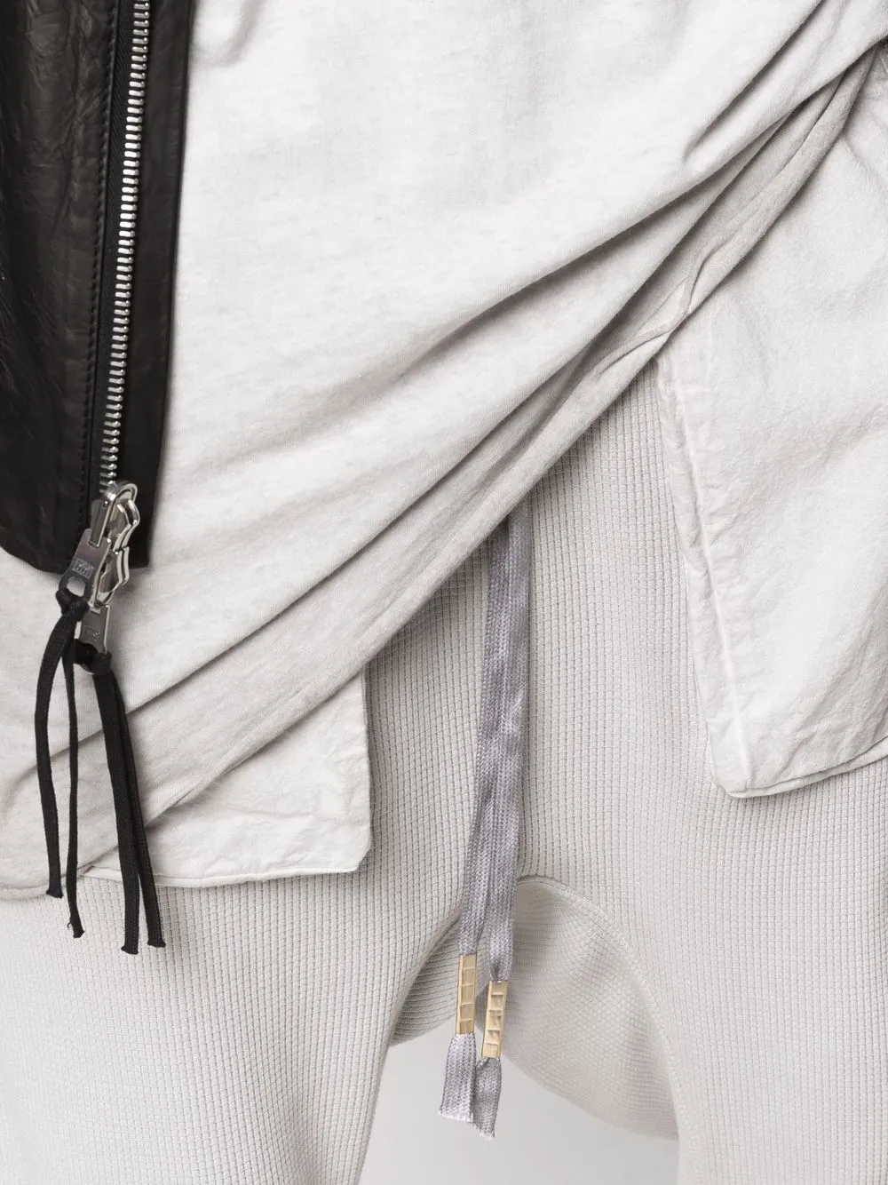 Boris Bidjan Saberi Pantaloni con cavallo basso | Image 5