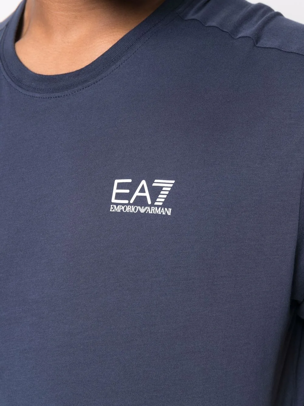 фото Ea7 emporio armani футболка с логотипом