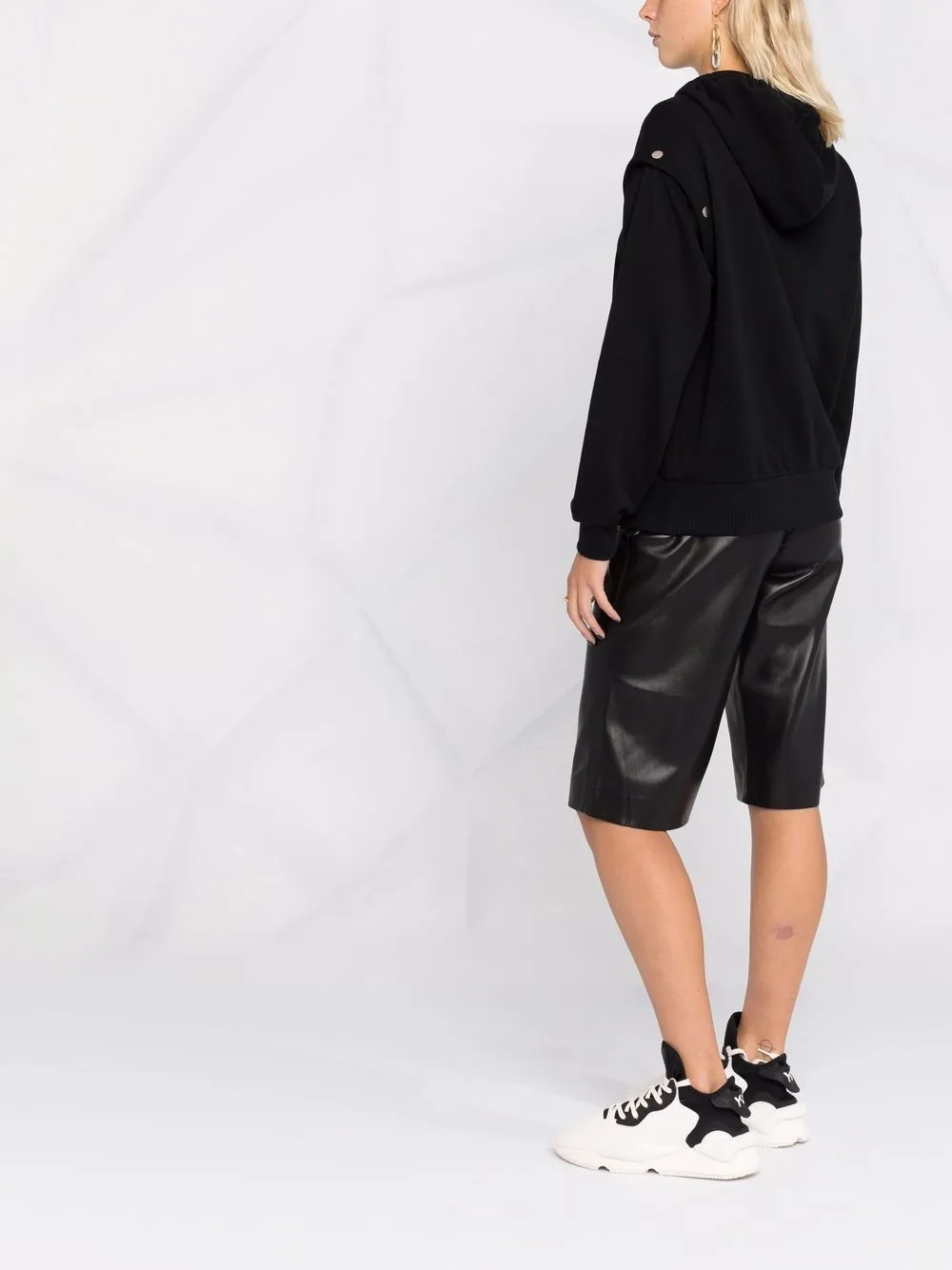 фото Armani exchange худи со съемными рукавами