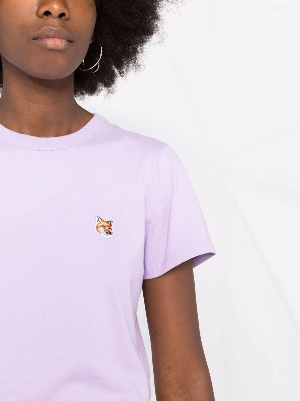 фото Maison kitsuné футболка с нашивкой