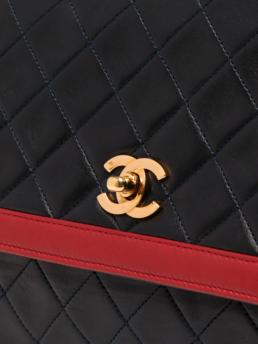 фото Chanel pre-owned стеганая сумка на плечо 1990-х годов с логотипом cc