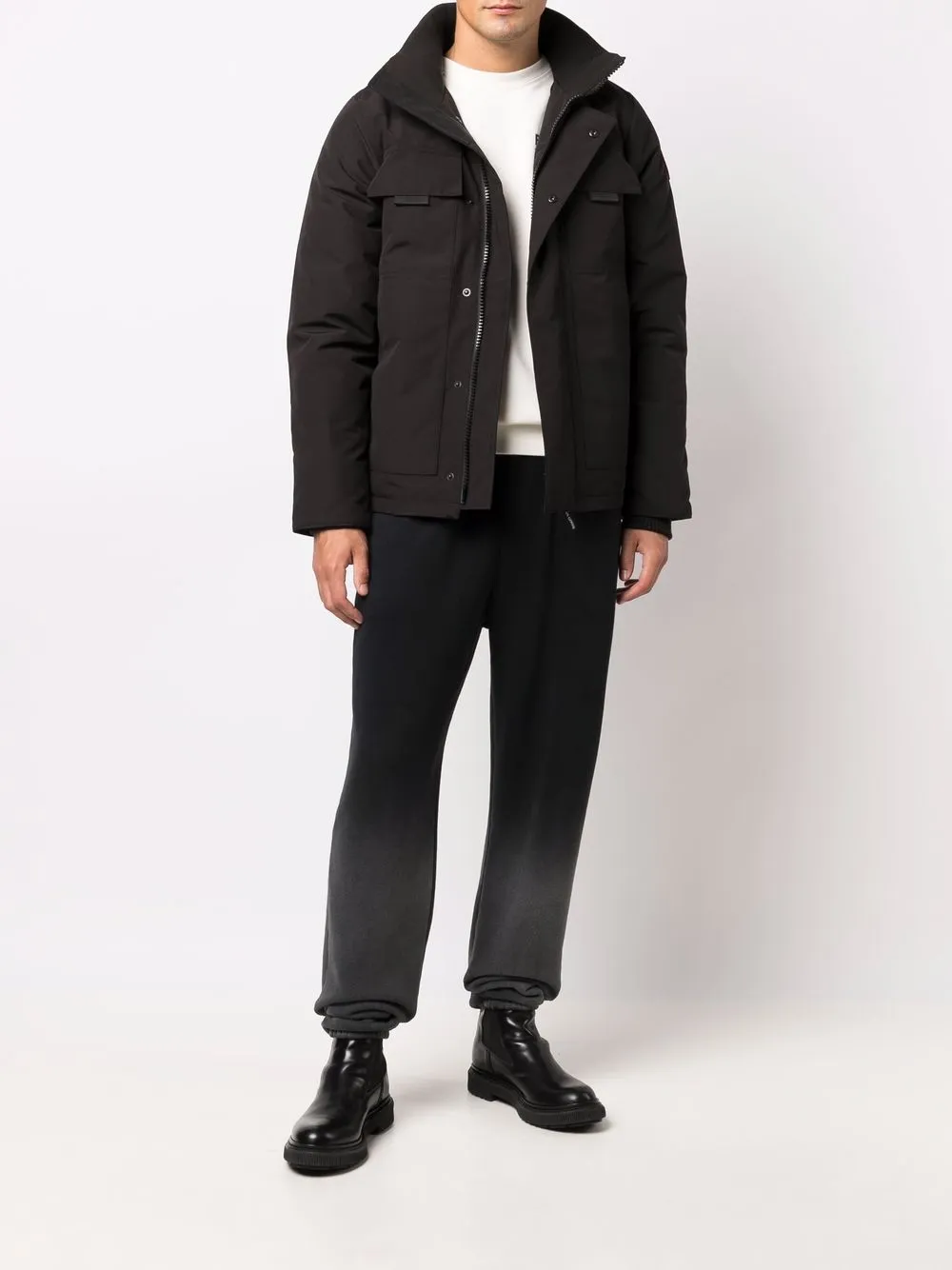фото Canada goose пуховик с нашивкой-логотипом