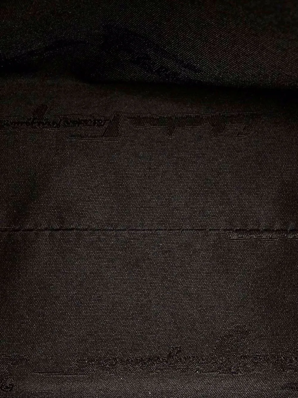 фото Salvatore ferragamo pre-owned сумка на плечо vara