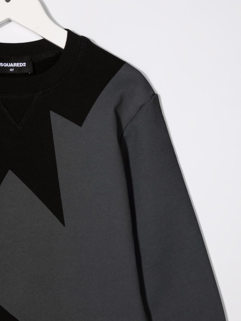 Shop Dsquared2 Maple-leaf Print Sweatshirt In 黑色