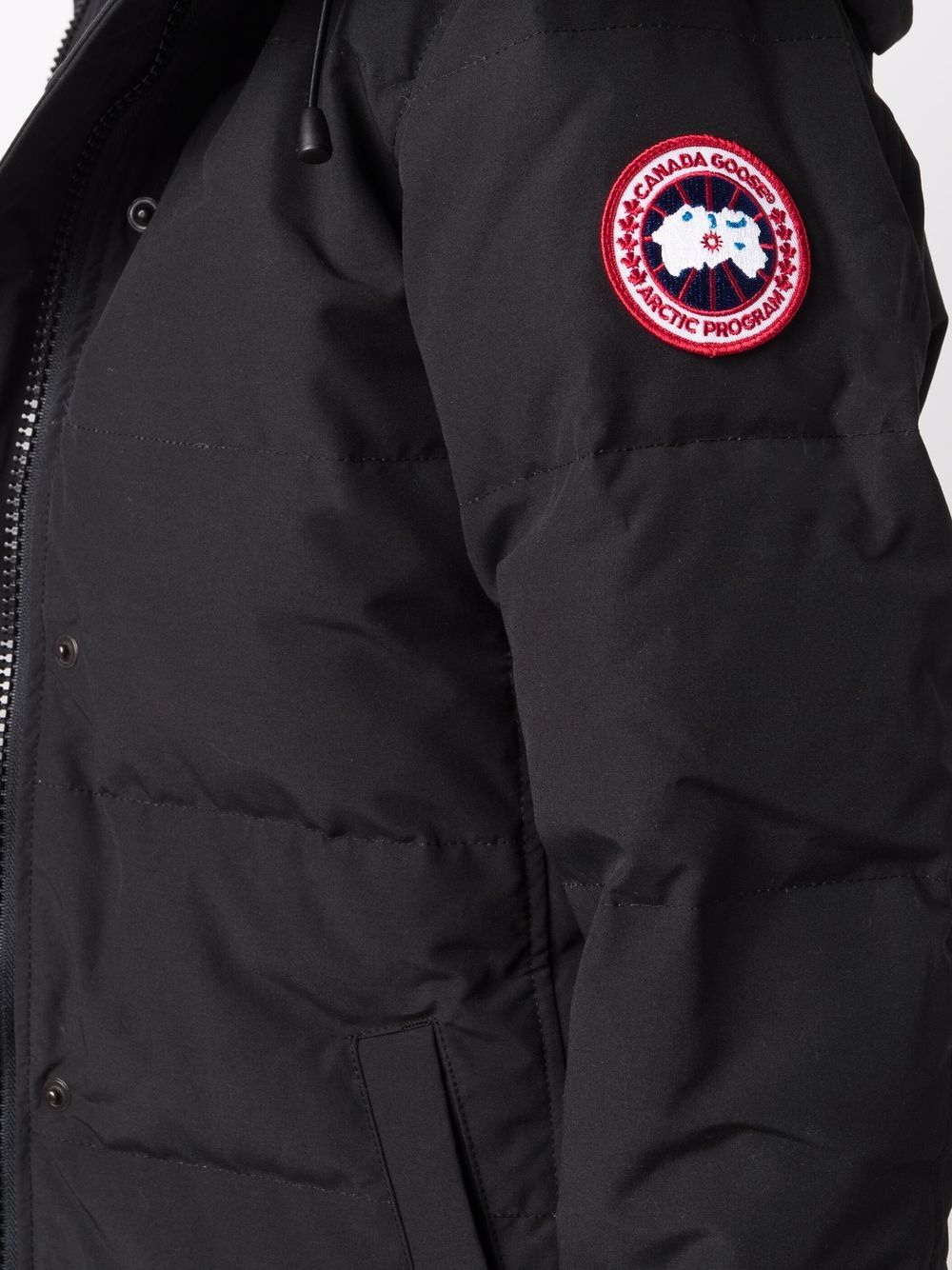 фото Canada goose пуховик с капюшоном и нашивкой-логотипом