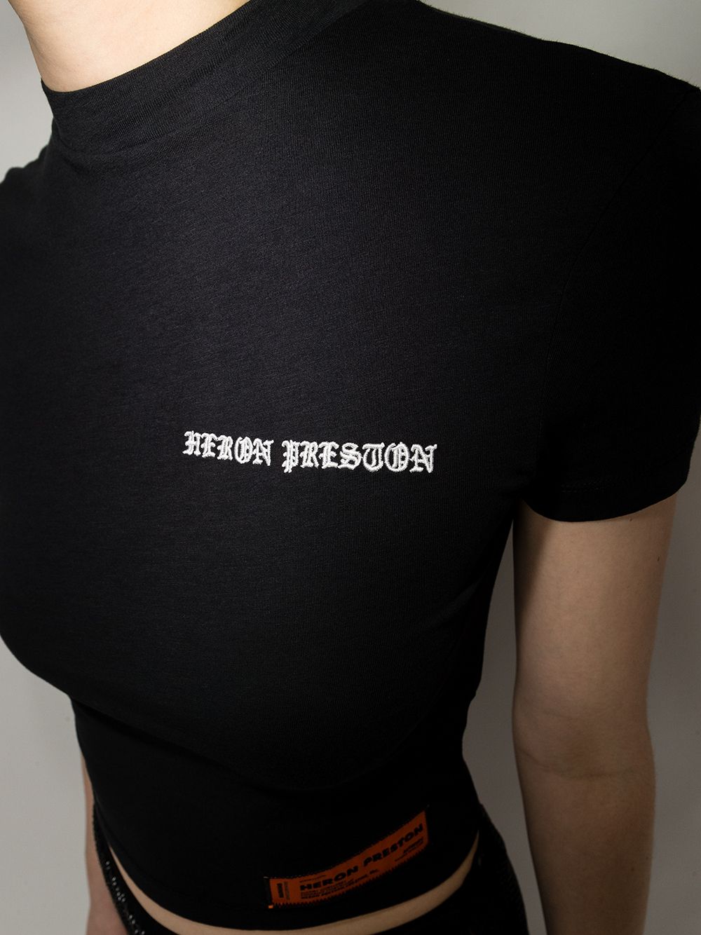 фото Heron preston heron ss baby tee hp gothic crwnk shrt s