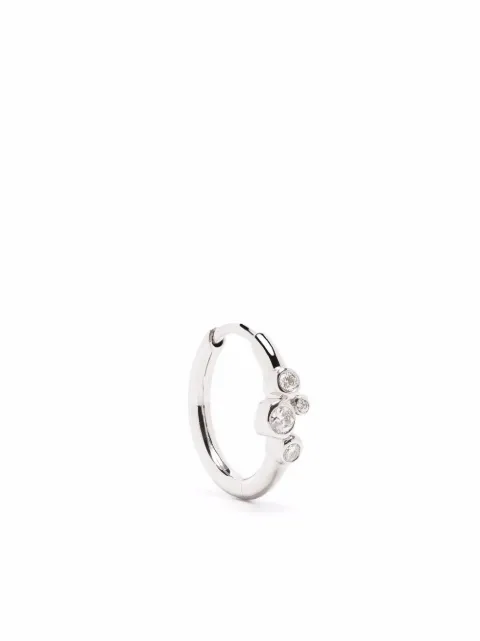 Maria Black arete estilo huggie Elena en oro blanco de 14kt con diamante