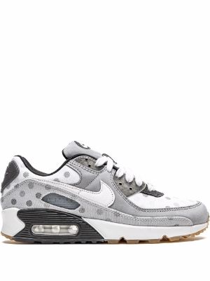 The Ultimate Nike Air Max 90 Sizing, Fit & Styling Guide - FARFETCH