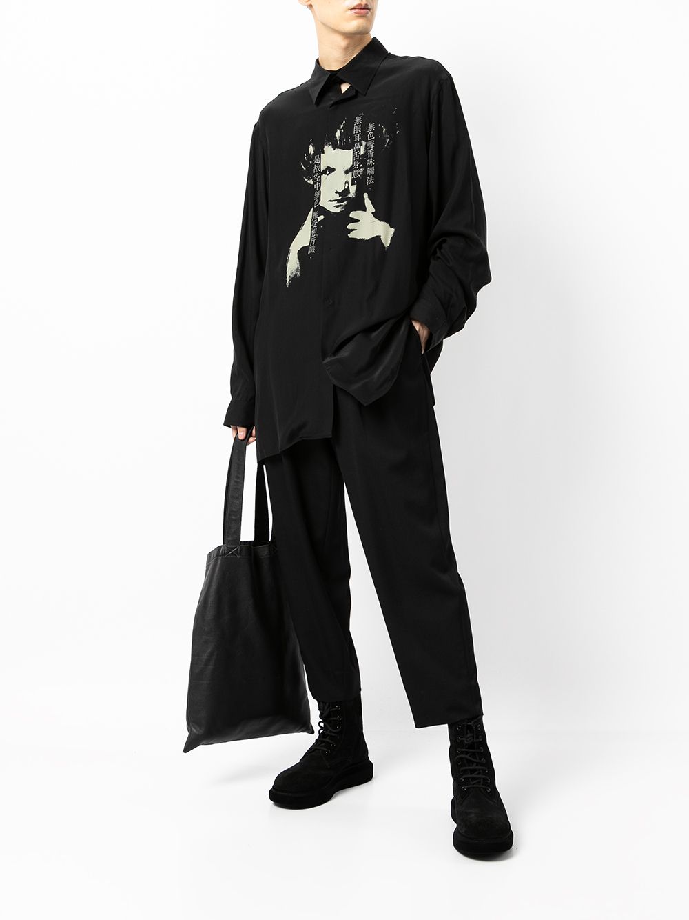фото Yohji yamamoto рубашка с графичным принтом