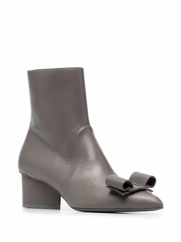 Ferragamo Viva リボンディテール アンクルブーツ | グレー | FARFETCH JP