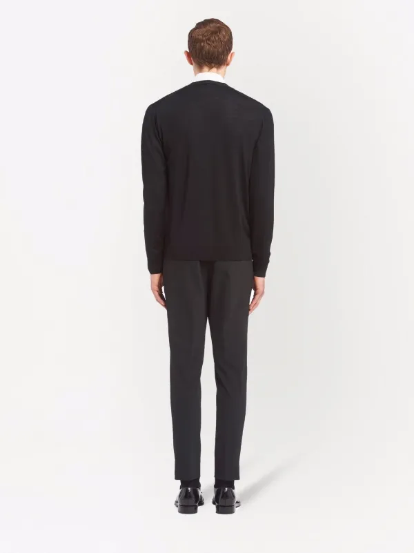 半額以下セール！【PRADAプラダ】ファインウールＶネックカーディガン⭐︎黒 cq5dam.web.hebebed.600.600.jpg